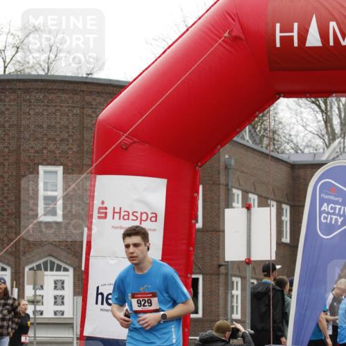 13.04.2025 - Hammer Lauf A. Gomolzig http://msf.ph/oto/7634131 13.04.2025 12:25:55 Ziel 929 meine-sportfotos.de