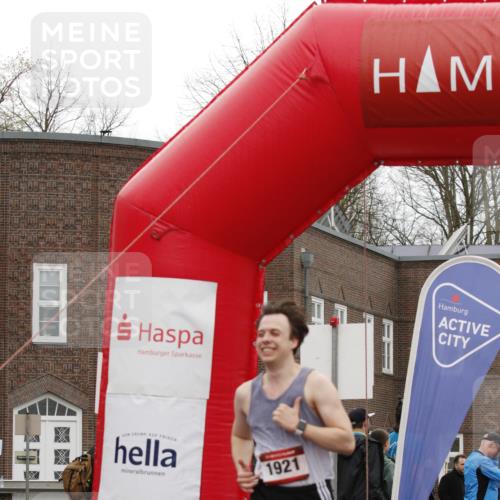 13.04.2025 - Hammer Lauf A. Gomolzig http://msf.ph/oto/7634154 13.04.2025 12:25:34 Ziel 1921 meine-sportfotos.de