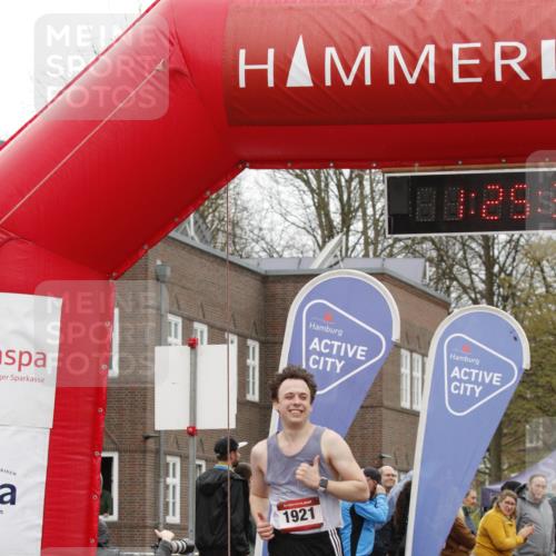 13.04.2025 - Hammer Lauf A. Gomolzig http://msf.ph/oto/7634165 13.04.2025 12:25:33 Ziel 1921 meine-sportfotos.de