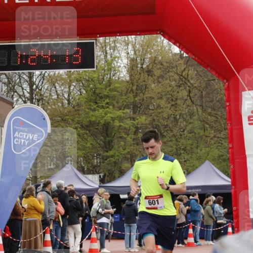 13.04.2025 - Hammer Lauf A. Gomolzig http://msf.ph/oto/7634403 13.04.2025 12:24:11 Ziel 601 meine-sportfotos.de