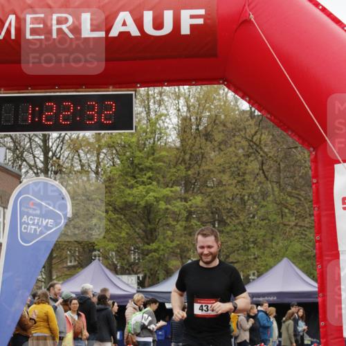 13.04.2025 - Hammer Lauf A. Gomolzig http://msf.ph/oto/7634544 13.04.2025 12:22:31 Ziel 434 meine-sportfotos.de