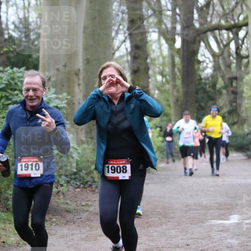 13.04.2025 - Hammer Lauf Jannik Wohlers http://msf.ph/oto/7634584 13.04.2025 10:17:29 Laufen 1910, 91, 1908, 89 meine-sportfotos.de