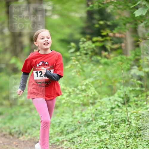 13.04.2025 - Hammer Lauf Dr. Thomas Lammeyer http://msf.ph/oto/7634591 13.04.2025 09:26:40 Laufen 15, 12 meine-sportfotos.de