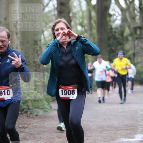 13.04.2025 - Hammer Lauf Jannik Wohlers http://msf.ph/oto/7634594 13.04.2025 10:17:28 Laufen 1910, 91, 1908, 89 meine-sportfotos.de