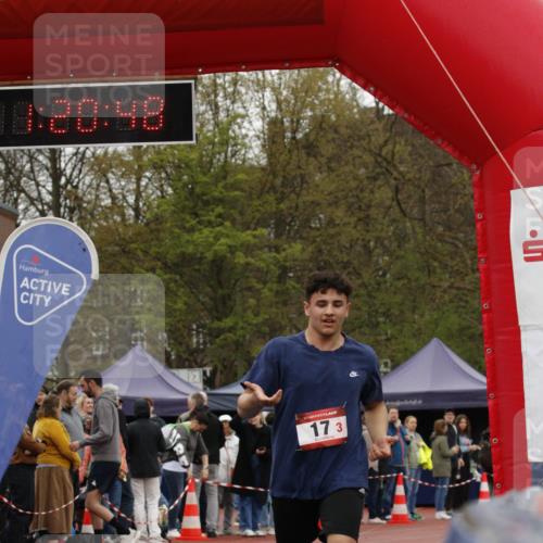 13.04.2025 - Hammer Lauf A. Gomolzig http://msf.ph/oto/7634771 13.04.2025 12:20:46 Ziel 481 meine-sportfotos.de