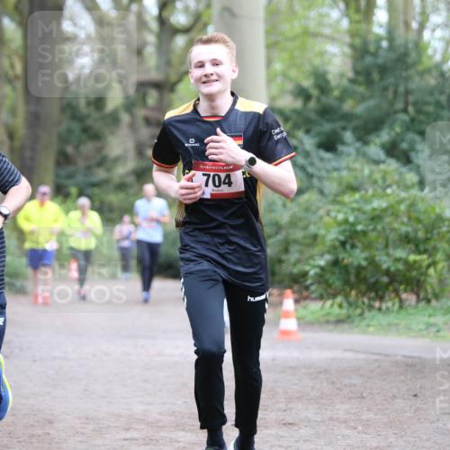 13.04.2025 - Hammer Lauf Jannik Wohlers http://msf.ph/oto/7634986 13.04.2025 12:50:16 Laufen 693, 15, 704 meine-sportfotos.de