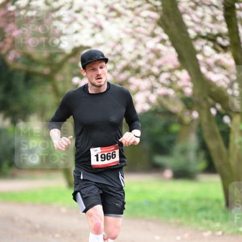 13.04.2025 - Hammer Lauf Dr. Thomas Lammeyer http://msf.ph/oto/7635277 13.04.2025 10:04:17 Laufen 120, 1966 meine-sportfotos.de