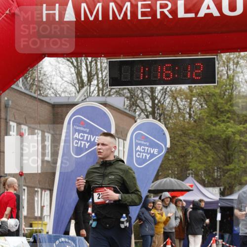 13.04.2025 - Hammer Lauf A. Gomolzig http://msf.ph/oto/7635348 13.04.2025 12:16:10 Ziel 233, 234, 579 meine-sportfotos.de