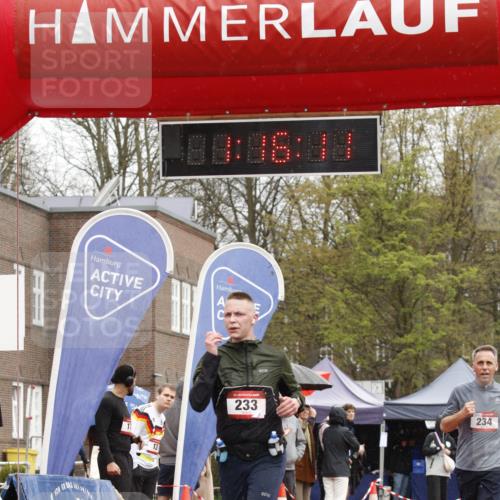13.04.2025 - Hammer Lauf A. Gomolzig http://msf.ph/oto/7635353 13.04.2025 12:16:09 Ziel 233, 234, 579 meine-sportfotos.de