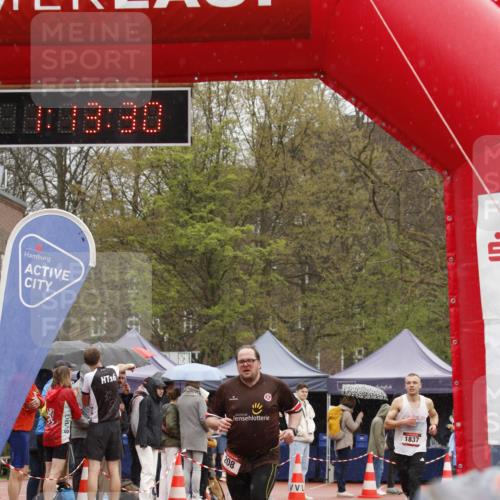 13.04.2025 - Hammer Lauf A. Gomolzig http://msf.ph/oto/7635460 13.04.2025 12:13:29 Ziel 1727, 1837 meine-sportfotos.de