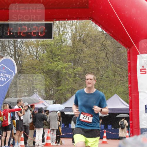 13.04.2025 - Hammer Lauf A. Gomolzig http://msf.ph/oto/7635567 13.04.2025 12:12:18 Ziel 16, 271 meine-sportfotos.de