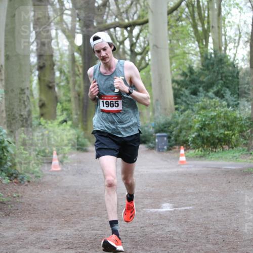 13.04.2025 - Hammer Lauf Jannik Wohlers http://msf.ph/oto/7635874 13.04.2025 12:29:42 Laufen 1965 meine-sportfotos.de