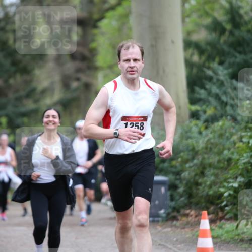 13.04.2025 - Hammer Lauf Jannik Wohlers http://msf.ph/oto/7635875 13.04.2025 12:49:12 Laufen 15, 1258 meine-sportfotos.de