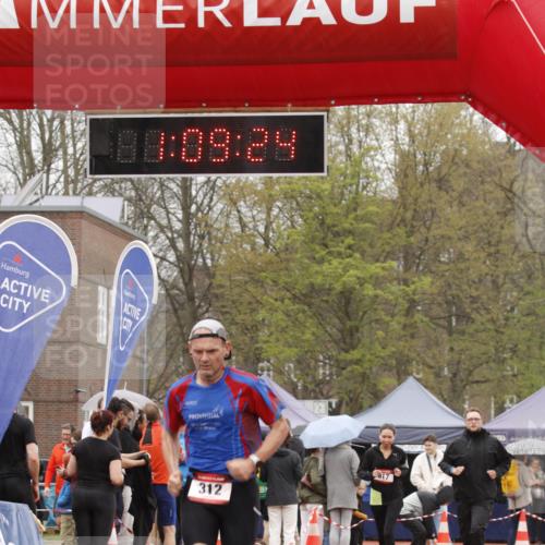 13.04.2025 - Hammer Lauf A. Gomolzig http://msf.ph/oto/7635926 13.04.2025 12:09:22 Ziel 312, 817, 818 meine-sportfotos.de