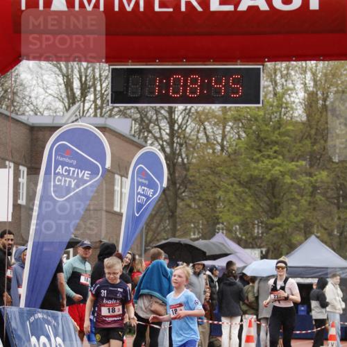 13.04.2025 - Hammer Lauf A. Gomolzig http://msf.ph/oto/7636011 13.04.2025 12:08:44 Ziel 18, 170, 452, 737 meine-sportfotos.de
