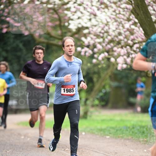 13.04.2025 - Hammer Lauf Dr. Thomas Lammeyer http://msf.ph/oto/7636182 13.04.2025 10:05:36 Laufen 15, 1985 meine-sportfotos.de