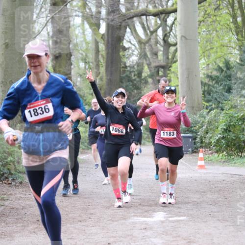 13.04.2025 - Hammer Lauf Jannik Wohlers http://msf.ph/oto/7636348 13.04.2025 10:13:11 Laufen 1836, 13, 1068, 1183, 3 meine-sportfotos.de
