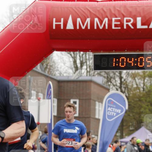 13.04.2025 - Hammer Lauf A. Gomolzig http://msf.ph/oto/7636556 13.04.2025 12:04:04 Ziel 174, 302, 459, 923 meine-sportfotos.de