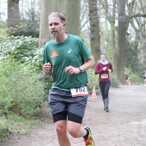13.04.2025 - Hammer Lauf Jannik Wohlers http://msf.ph/oto/7636610 13.04.2025 10:12:37 Laufen 752, 1792, 460 meine-sportfotos.de