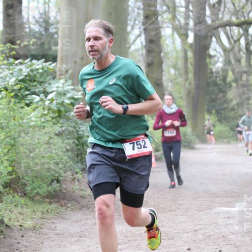 13.04.2025 - Hammer Lauf Jannik Wohlers http://msf.ph/oto/7636612 13.04.2025 10:12:37 Laufen 15, 752, 1792, 460 meine-sportfotos.de