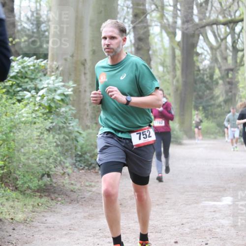 13.04.2025 - Hammer Lauf Jannik Wohlers http://msf.ph/oto/7636619 13.04.2025 10:12:37 Laufen 752, 1792, 460 meine-sportfotos.de