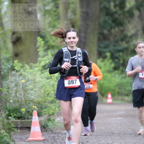 13.04.2025 - Hammer Lauf Jannik Wohlers http://msf.ph/oto/7636650 13.04.2025 12:27:35 Laufen 897, 191 meine-sportfotos.de