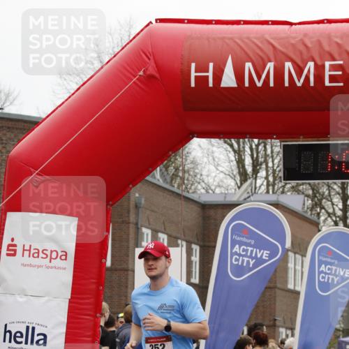 13.04.2025 - Hammer Lauf A. Gomolzig http://msf.ph/oto/7636665 13.04.2025 12:03:18 Ziel 252 meine-sportfotos.de