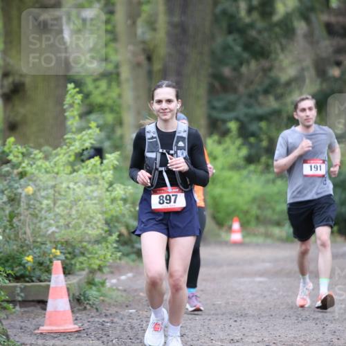 13.04.2025 - Hammer Lauf Jannik Wohlers http://msf.ph/oto/7636680 13.04.2025 12:27:34 Laufen 897, 191 meine-sportfotos.de