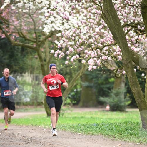 13.04.2025 - Hammer Lauf Dr. Thomas Lammeyer http://msf.ph/oto/7636719 13.04.2025 10:05:58 Laufen 1180, 1978 meine-sportfotos.de