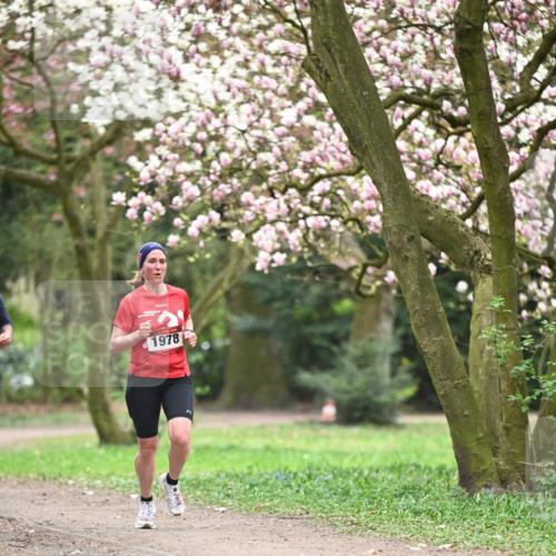 13.04.2025 - Hammer Lauf Dr. Thomas Lammeyer http://msf.ph/oto/7636734 13.04.2025 10:05:58 Laufen 1978 meine-sportfotos.de