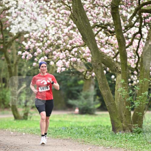 13.04.2025 - Hammer Lauf Dr. Thomas Lammeyer http://msf.ph/oto/7636748 13.04.2025 10:05:58 Laufen 1978 meine-sportfotos.de