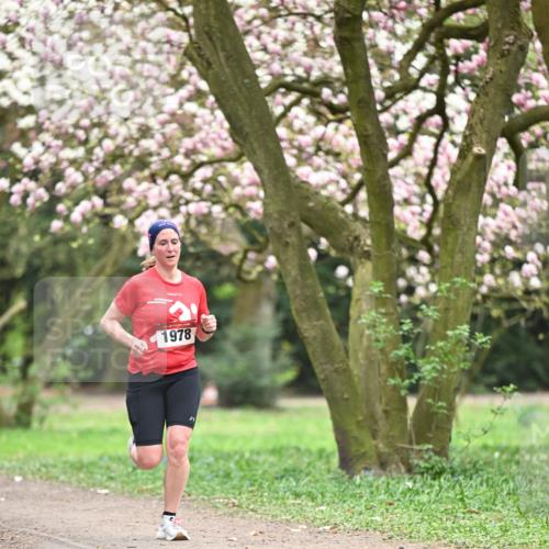 13.04.2025 - Hammer Lauf Dr. Thomas Lammeyer http://msf.ph/oto/7636771 13.04.2025 10:05:59 Laufen 1978 meine-sportfotos.de