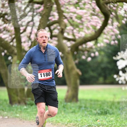13.04.2025 - Hammer Lauf Dr. Thomas Lammeyer http://msf.ph/oto/7636925 13.04.2025 10:06:03 Laufen 15, 1180 meine-sportfotos.de