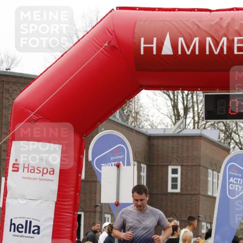 13.04.2025 - Hammer Lauf A. Gomolzig http://msf.ph/oto/7637209 13.04.2025 11:59:14 Ziel 322, 588, 1896 meine-sportfotos.de