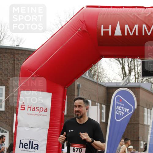 13.04.2025 - Hammer Lauf A. Gomolzig http://msf.ph/oto/7637465 13.04.2025 11:57:41 Ziel 670, 1375 meine-sportfotos.de