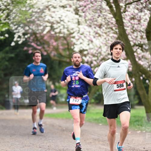 13.04.2025 - Hammer Lauf Dr. Thomas Lammeyer http://msf.ph/oto/7637524 13.04.2025 10:06:40 Laufen 225, 23, 15, 586, 747 meine-sportfotos.de
