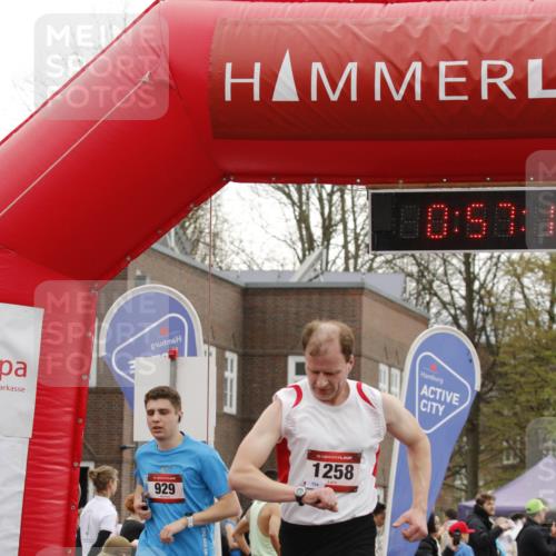 13.04.2025 - Hammer Lauf A. Gomolzig http://msf.ph/oto/7637546 13.04.2025 11:57:10 Ziel 929, 1258 meine-sportfotos.de