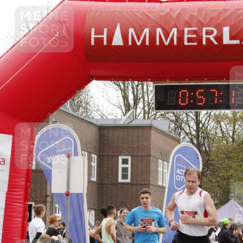 13.04.2025 - Hammer Lauf A. Gomolzig http://msf.ph/oto/7637551 13.04.2025 11:57:09 Ziel 929, 1258 meine-sportfotos.de