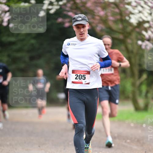 13.04.2025 - Hammer Lauf Dr. Thomas Lammeyer http://msf.ph/oto/7637715 13.04.2025 10:06:49 Laufen 15, 205, 67 meine-sportfotos.de