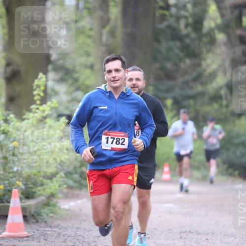13.04.2025 - Hammer Lauf Jannik Wohlers http://msf.ph/oto/7637952 13.04.2025 10:10:47 Laufen 15, 1782 meine-sportfotos.de