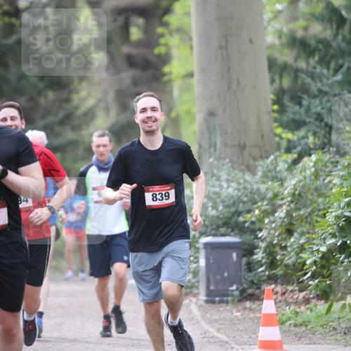 13.04.2025 - Hammer Lauf Jannik Wohlers http://msf.ph/oto/7638036 13.04.2025 10:10:36 Laufen 192, 15, 180, 15, 839 meine-sportfotos.de