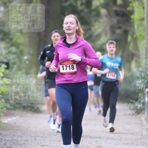 13.04.2025 - Hammer Lauf Jannik Wohlers http://msf.ph/oto/7638095 13.04.2025 10:10:30 Laufen 15, 1718, 1766 meine-sportfotos.de