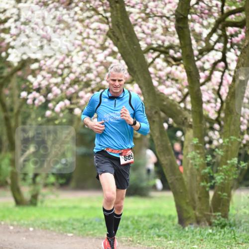 13.04.2025 - Hammer Lauf Dr. Thomas Lammeyer http://msf.ph/oto/7638282 13.04.2025 10:07:13 Laufen 889 meine-sportfotos.de