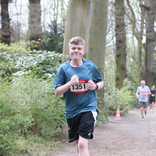 13.04.2025 - Hammer Lauf Jannik Wohlers http://msf.ph/oto/7638287 13.04.2025 10:10:13 Laufen 1351 meine-sportfotos.de