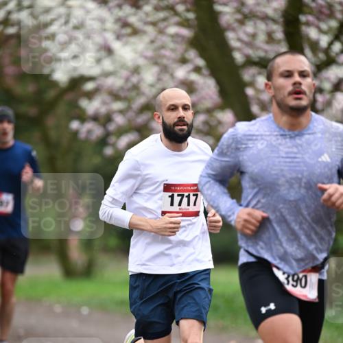 13.04.2025 - Hammer Lauf Dr. Thomas Lammeyer http://msf.ph/oto/7638442 13.04.2025 10:07:19 Laufen 97, 15, 1717, 390 meine-sportfotos.de