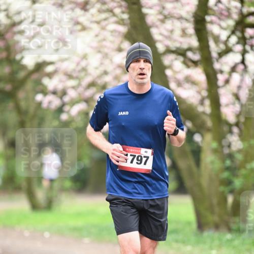 13.04.2025 - Hammer Lauf Dr. Thomas Lammeyer http://msf.ph/oto/7638497 13.04.2025 10:07:21 Laufen 15, 40, 797 meine-sportfotos.de