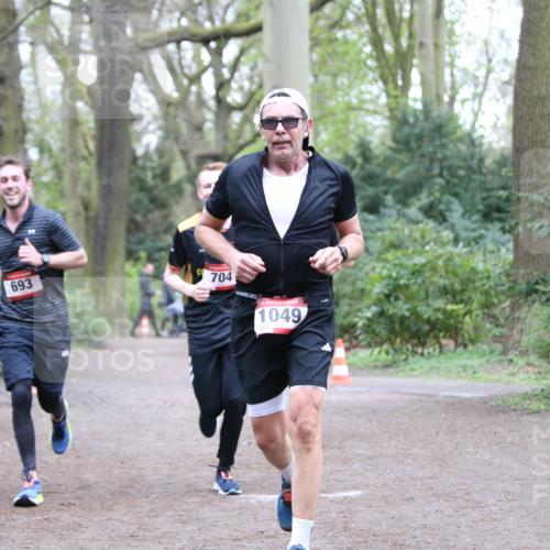 13.04.2025 - Hammer Lauf Jannik Wohlers http://msf.ph/oto/7638507 13.04.2025 12:22:55 Laufen 693, 704, 15, 1049, 211 meine-sportfotos.de