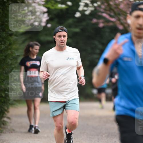 13.04.2025 - Hammer Lauf Dr. Thomas Lammeyer http://msf.ph/oto/7638526 13.04.2025 10:07:27 Laufen 14 meine-sportfotos.de