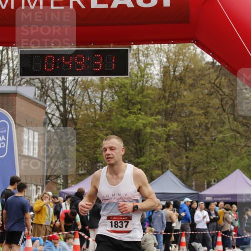 13.04.2025 - Hammer Lauf A. Gomolzig http://msf.ph/oto/7638618 13.04.2025 11:49:29 Ziel 1837 meine-sportfotos.de