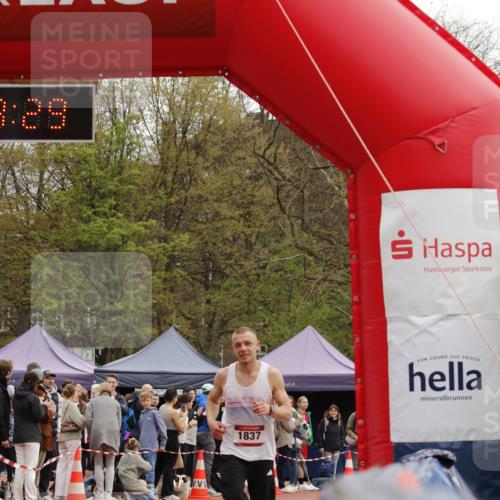 13.04.2025 - Hammer Lauf A. Gomolzig http://msf.ph/oto/7638635 13.04.2025 11:49:28 Ziel 1837 meine-sportfotos.de